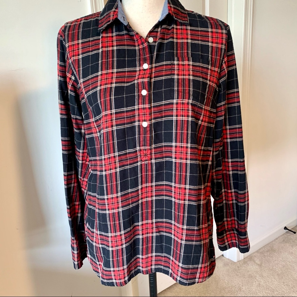 TOMMY HILFIGER Plaid Flannel Popover Flannel Shirt—SZ. Small